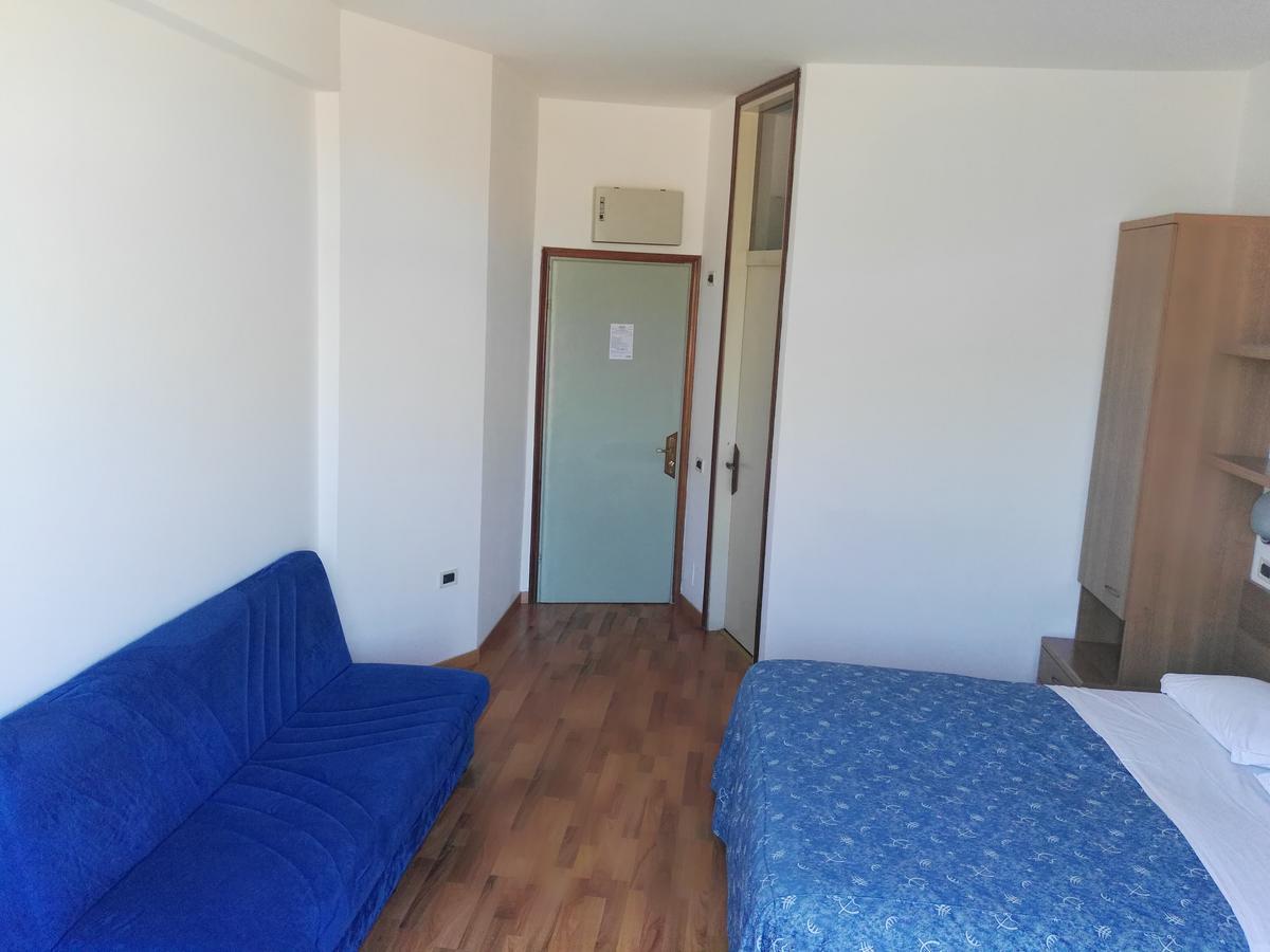 Hotel La Romantica Manerba del Garda Exteriör bild